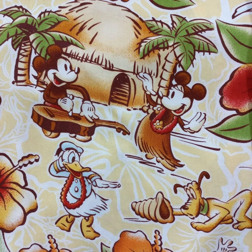 Disney Parks Hawaiian Shirt Mens Medium M Mickey Goofy Surfing Rayon Aloha